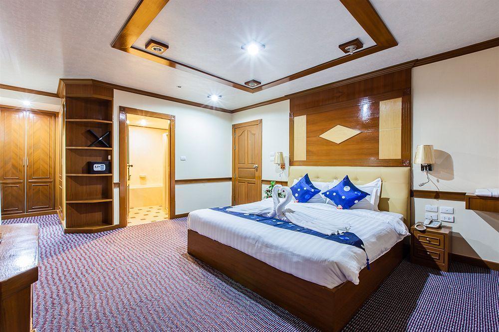 Oyo 796 Paradise Sukhumvit Hotel بانكوك المظهر الخارجي الصورة
