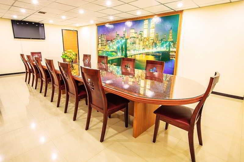 Oyo 796 Paradise Sukhumvit Hotel بانكوك المظهر الخارجي الصورة