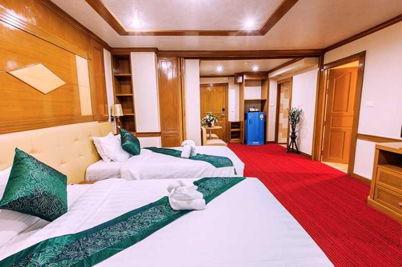 Oyo 796 Paradise Sukhumvit Hotel بانكوك المظهر الخارجي الصورة