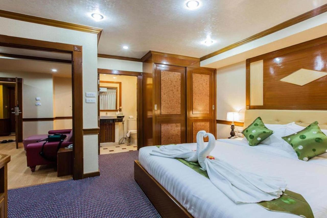 Oyo 796 Paradise Sukhumvit Hotel بانكوك المظهر الخارجي الصورة