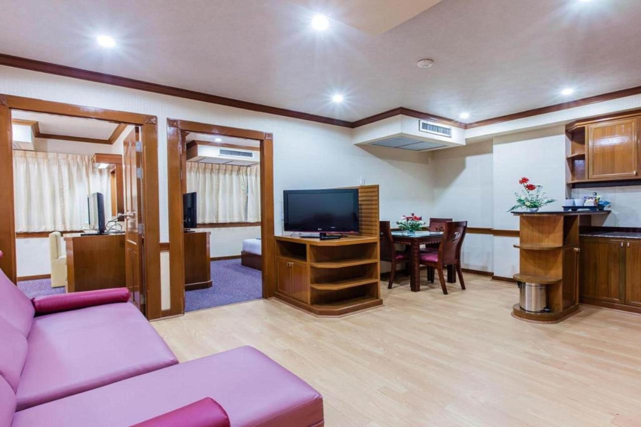 Oyo 796 Paradise Sukhumvit Hotel بانكوك المظهر الخارجي الصورة