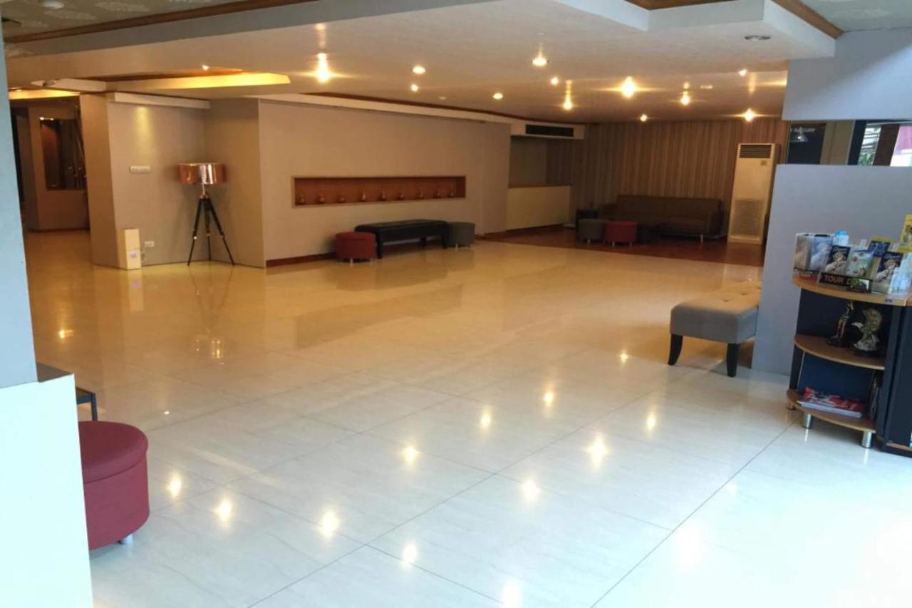 Oyo 796 Paradise Sukhumvit Hotel بانكوك المظهر الخارجي الصورة