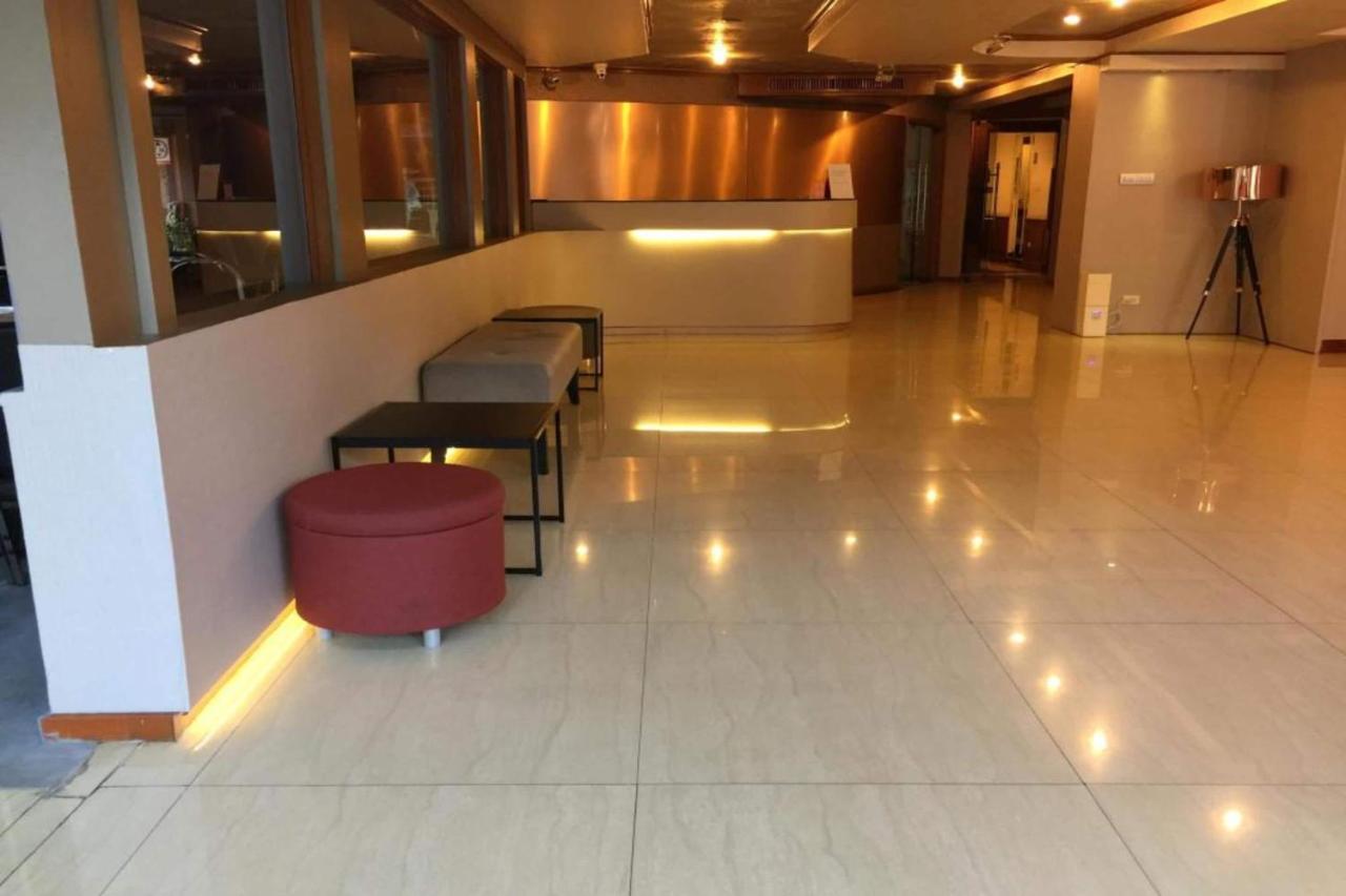 Oyo 796 Paradise Sukhumvit Hotel بانكوك المظهر الخارجي الصورة